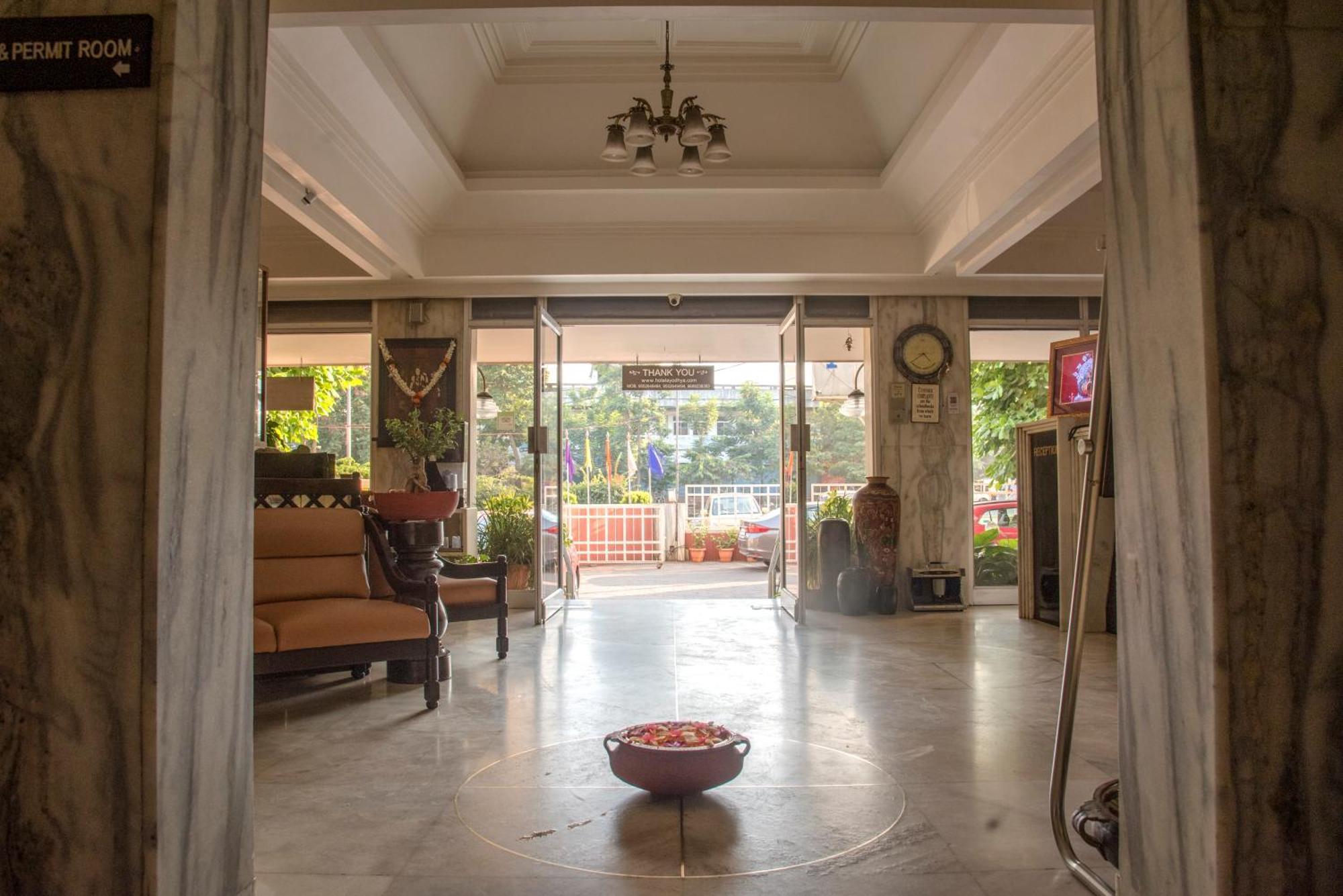 קולהאפור Hotel Ayodhya מראה חיצוני תמונה