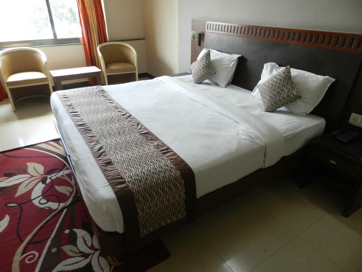 קולהאפור Hotel Ayodhya מראה חיצוני תמונה