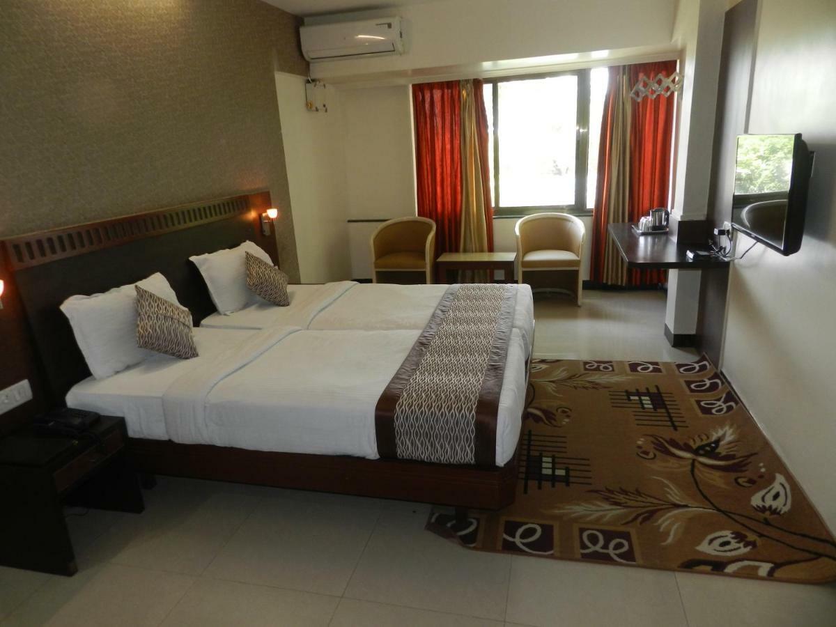 קולהאפור Hotel Ayodhya מראה חיצוני תמונה
